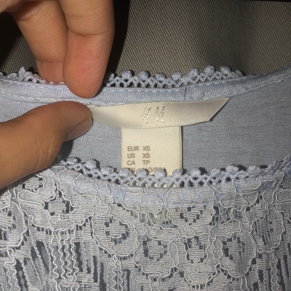 Powder blue lace-top tank - Picture 3 of 3